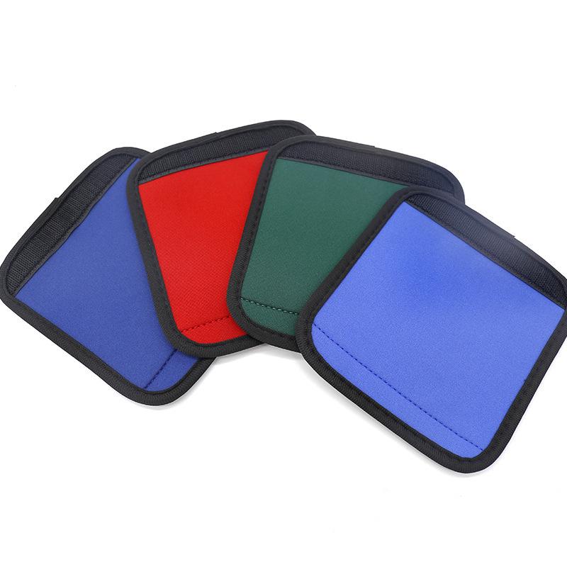 Neopren-Griffschutz für Koffer, Trolleys und Kinderwagen.