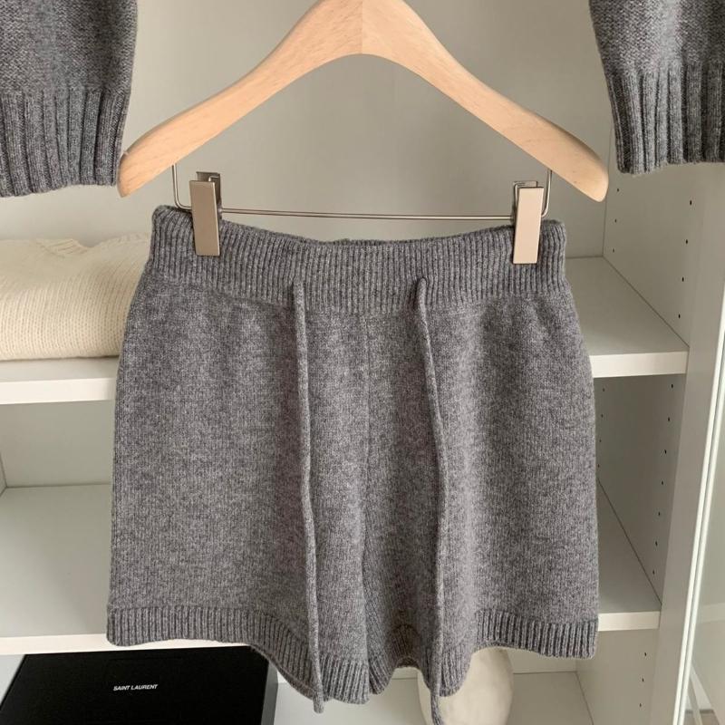 Minimalist Basic High Waisted Loose Wide Leg Knitted Shorts for Women Elastic Waisted A-line Casual Pants