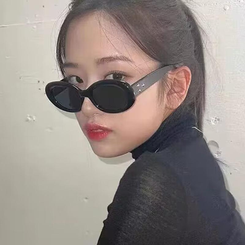 Black Lens Vintage Sunglasses Elegant With