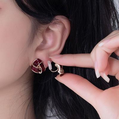 New Earless Mosquito Coil Ear Clip Wine Red Vintage Earrings European American Exaggerated Geometry Earrings