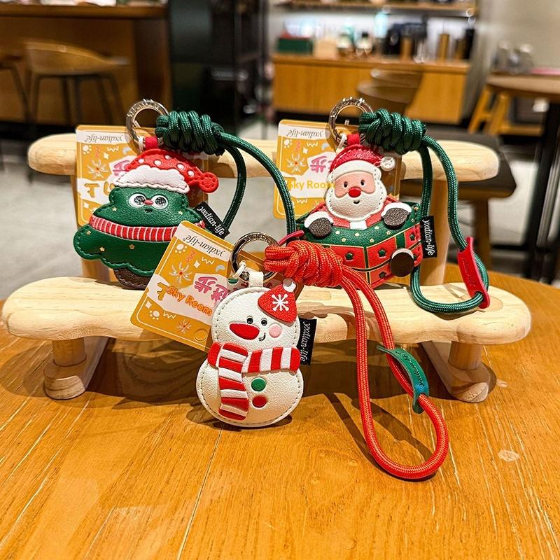 Cute Christmas Themed Pu Keychains Cartoon Designs Sturdy Lanyard Perfect For Holiday Gifting Bag Decor Daily Use