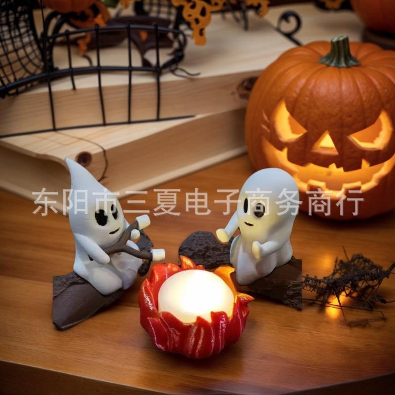 120V Halloween Ghost Atmosphere Light, Home Ornament Fire Flame Light, Ghost Resin Decoration