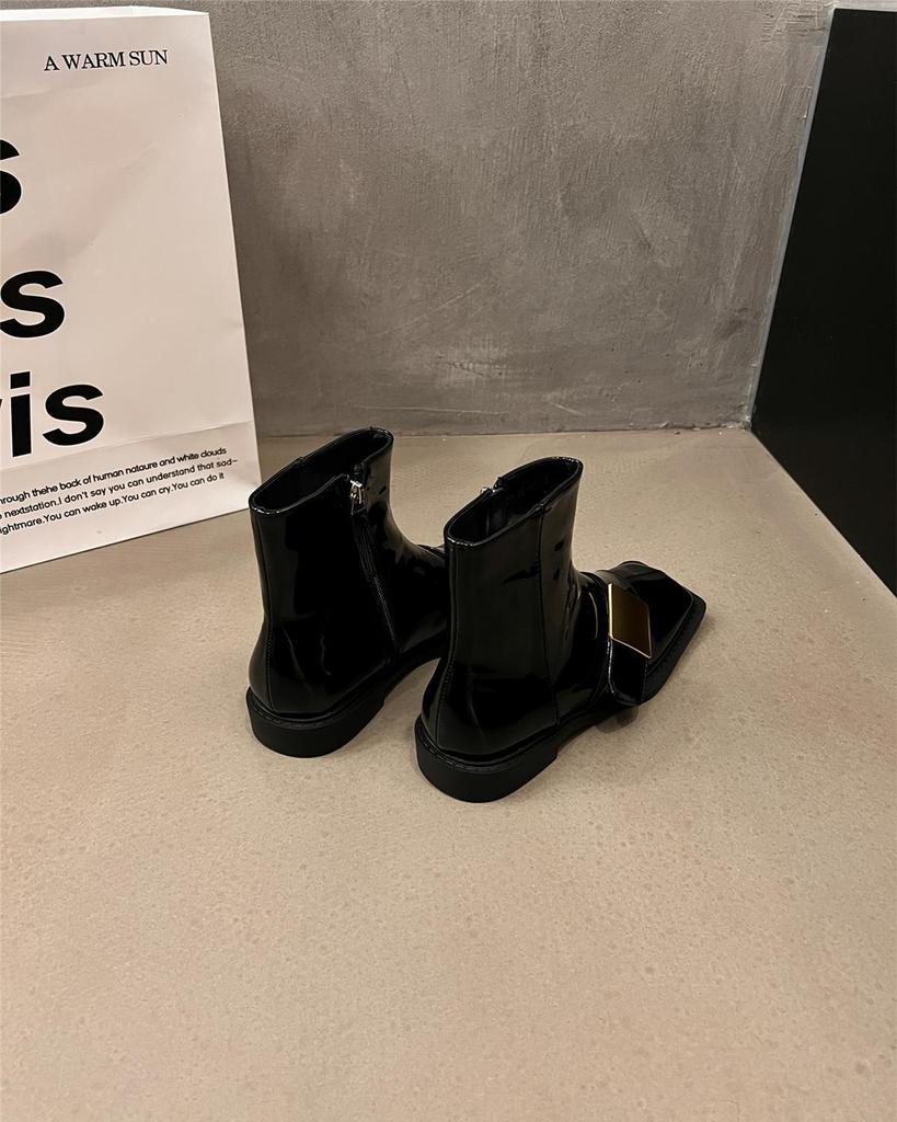2025 Women's Korean Style Chelsea & Martin Ankle Boots: Street-Chic, Flat, Short Design