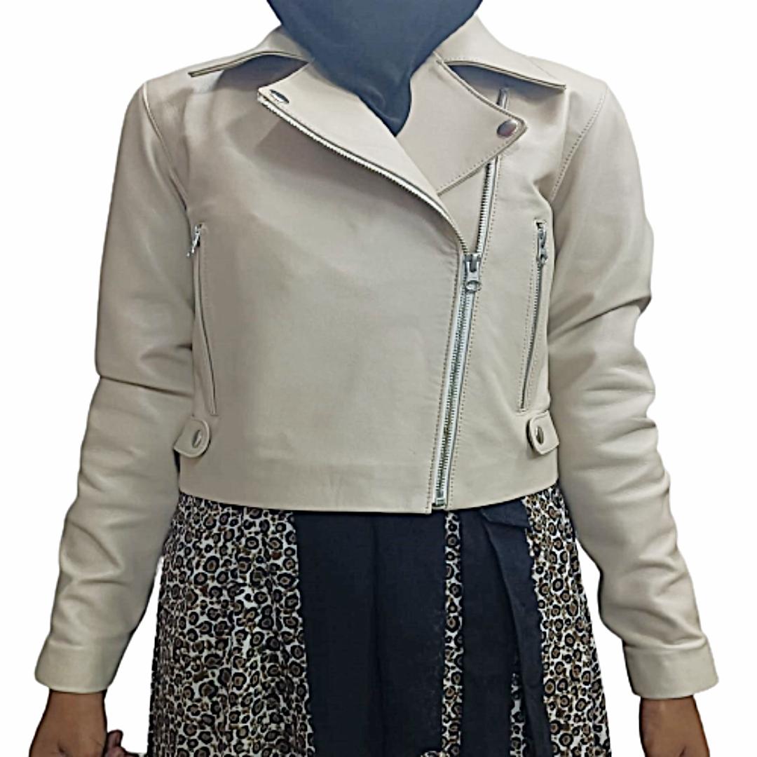 

Женская белая натуральная мягкая кожа, куртка с бахромой, бахрома в западном стиле, фестивальная куртка, вечерняя куртка, индивидуальный подарок, лучший подарок для нее, XS белый