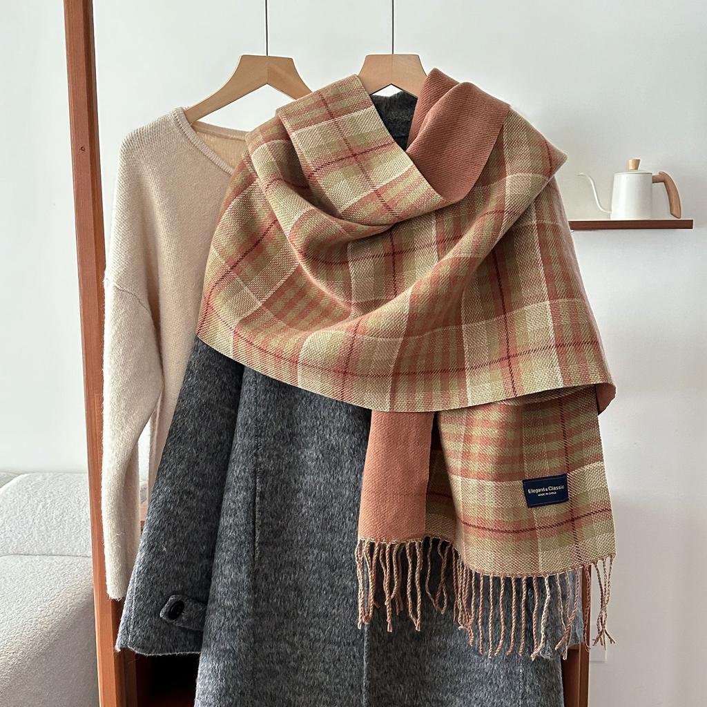 New Double sided Gradient Checkered Scarf for Men and Women in Autumn and Winter Warm and Fashionable Commuting Tassel Scarf