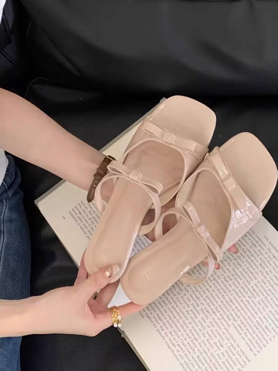 

~ Double bow French fairy wind one-word drag 2025 summer new seaside vacation cool slippers girl 40