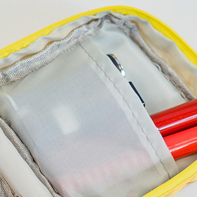 Cartoon Cute Sanitary Napkin Storage Bag Portable Large Capacity Menstrual Packet Cartoon Cute Waterproof Period Bag with Zipper