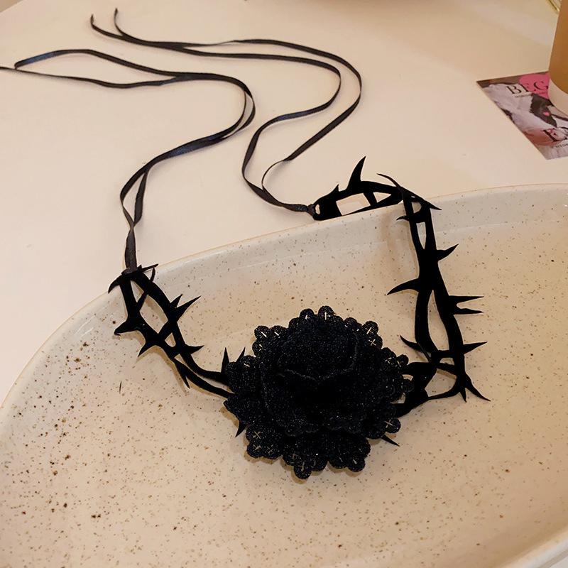 Gothic Thorny Red Rose Choker Necklace Retro Flower Adjustable Rope Collar Necklace For Halloween Cosplay Party Accessories