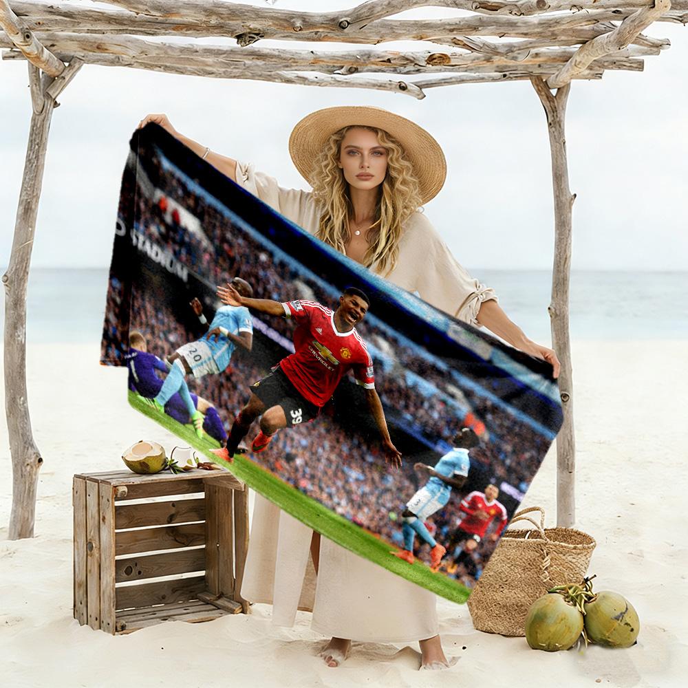 Manchester Player Action Beach Towel Super Soft Microfiber Quickdry Fabric Comfortable Lightweight Suitable for Swimming, Gym, Camping, Yoga Vacation