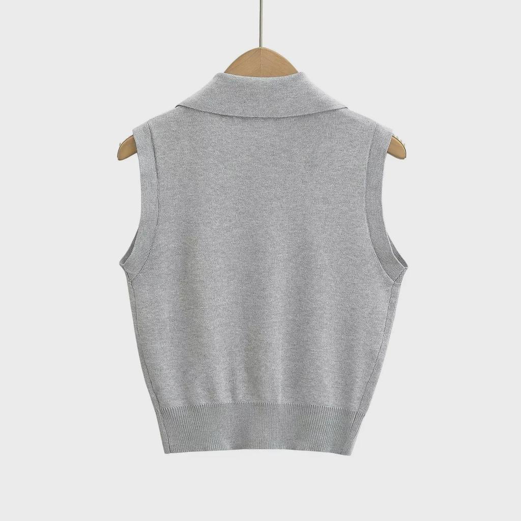2024 European-American Slim Fit Sleeveless Button Sweater