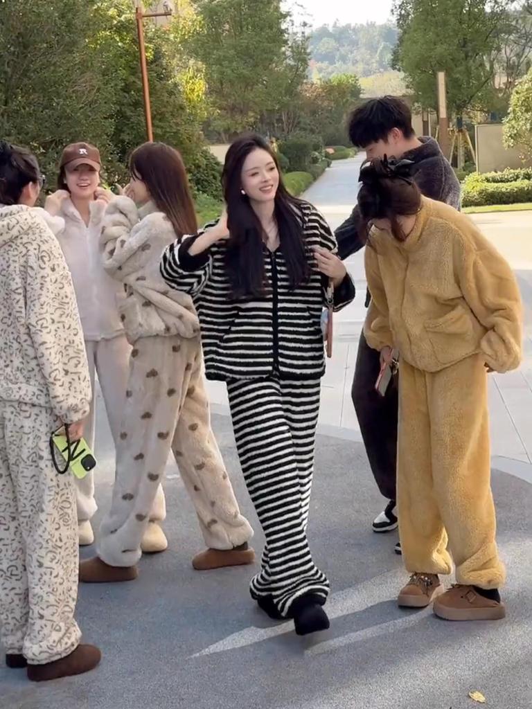 Women's Striped Hooded Coral Fleece Pajamas, Winter 2025 Trend, Outdoor-Ready Fleece-Lined Homewear