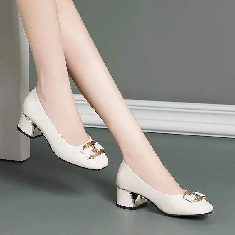 Damenschuhe Damen niedlich schwarz runde Spitze leicht hohe Qualität quadratischer Absatz Schuhe Dame Mode klassisch beige Schuhe ga626
