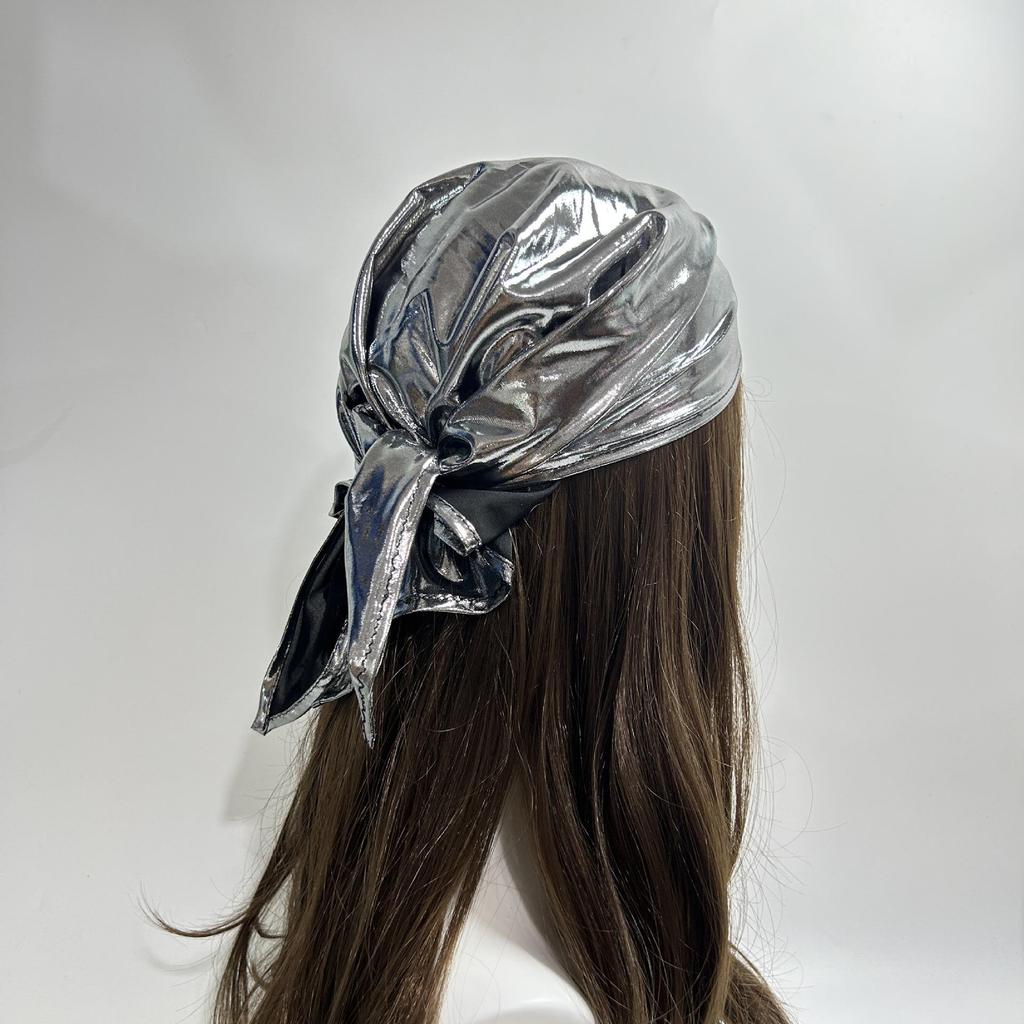 Flüssiges Silber Leopardenmuster Bandana - Y2K Retro Seiden Kopftuch