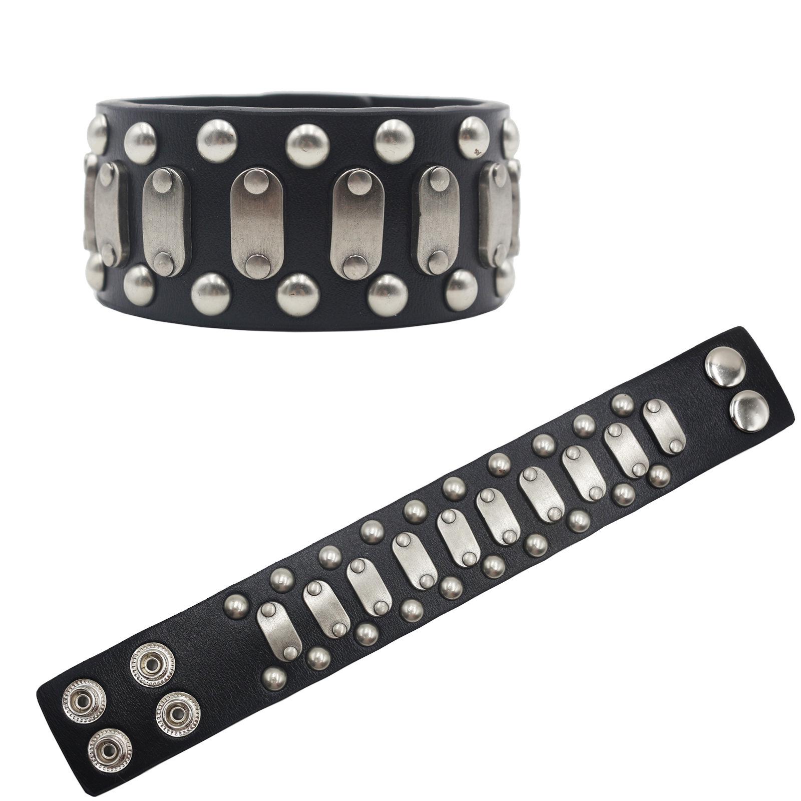 

Модный Ретро Панк Кожаный Браслет с Заклепками чёрный