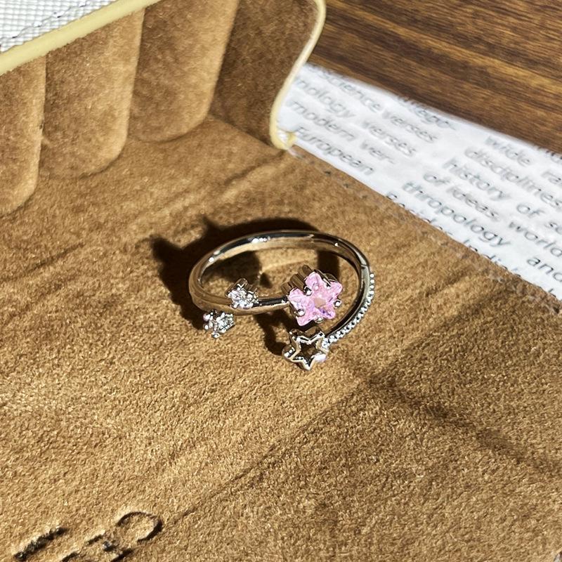 Exquisite Pink Diamond Butterfly Open Ring in Korean Style - Trendy, Versatile Fashion for Women