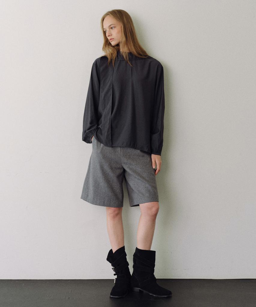 Yulago Wool Bermuda Pants