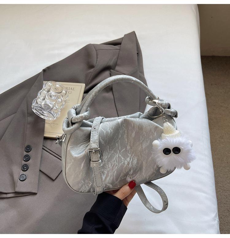 

2025 niche high-value fashion versatile autumn and winter new retro pleated cloud bag portable shoulder messenger bag серебряный