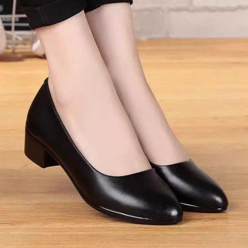 Soft Leather Single Shoes Spring and Summer Work Shoes Thick Heel Soft Sole Large Size Comfortable Leather Shoes