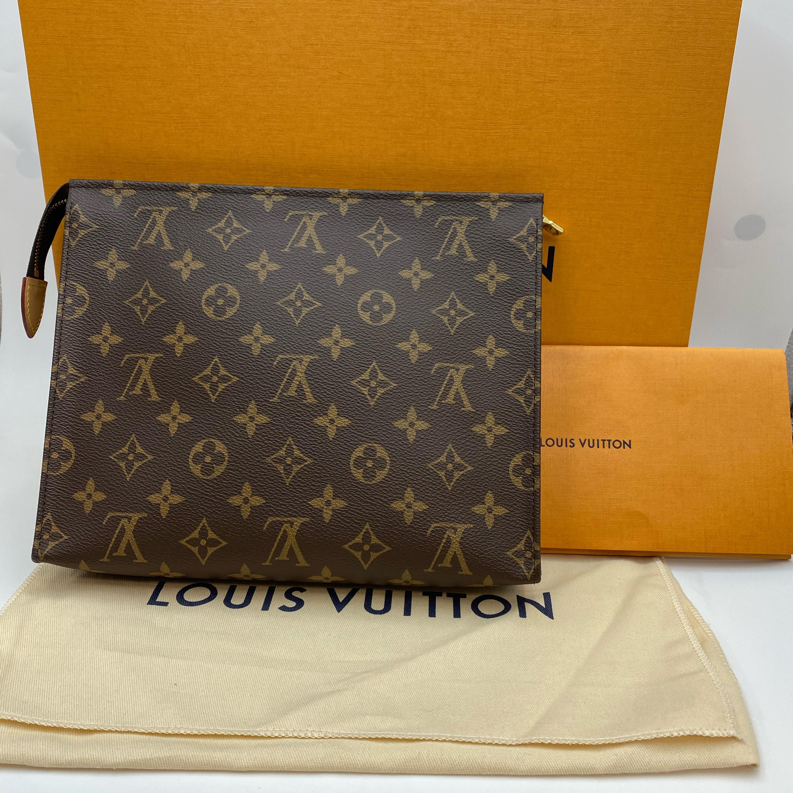 [Pre-Owned] Toiletry Pouch 26 Classic Monogram Canvas And Leather Wash Bag - Excellent #ESJGP1 ONE SIZE