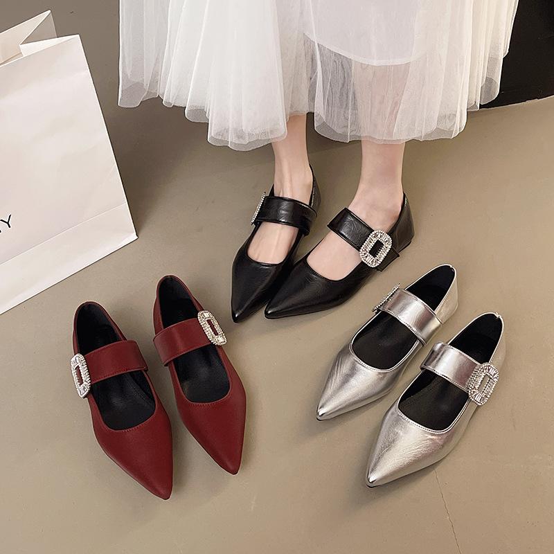 French Inner Height Increase Mary Jane Shoes In the Early Spring of 2025 New Pointed Head Shallow Mouth Rhinestone Versatile Temperament Single Sho