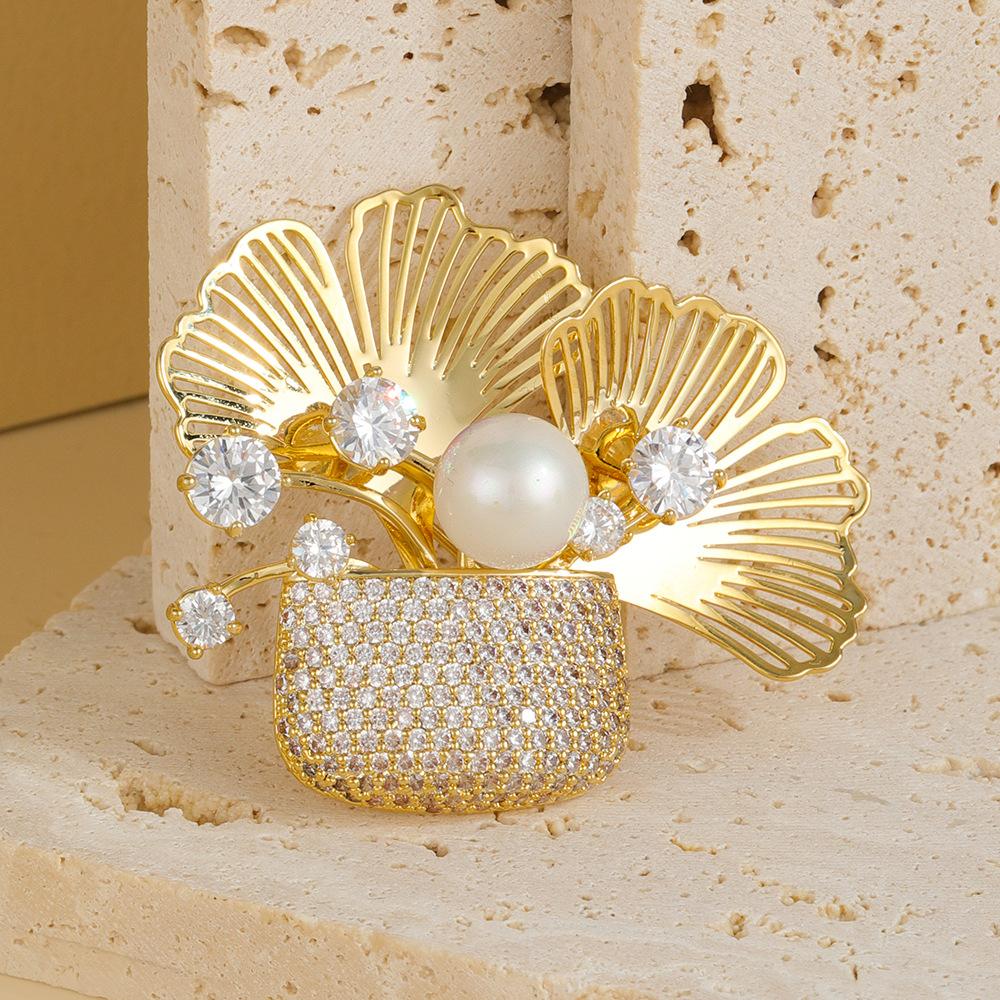 Blucome Hochwertige Brosche mit Ginkgoblatt und Blumenkorb, Mikro-eingelegter Zirkonia, verkupferte Brosche für Damen und Herren, Anzug, Hijab-Anstecker