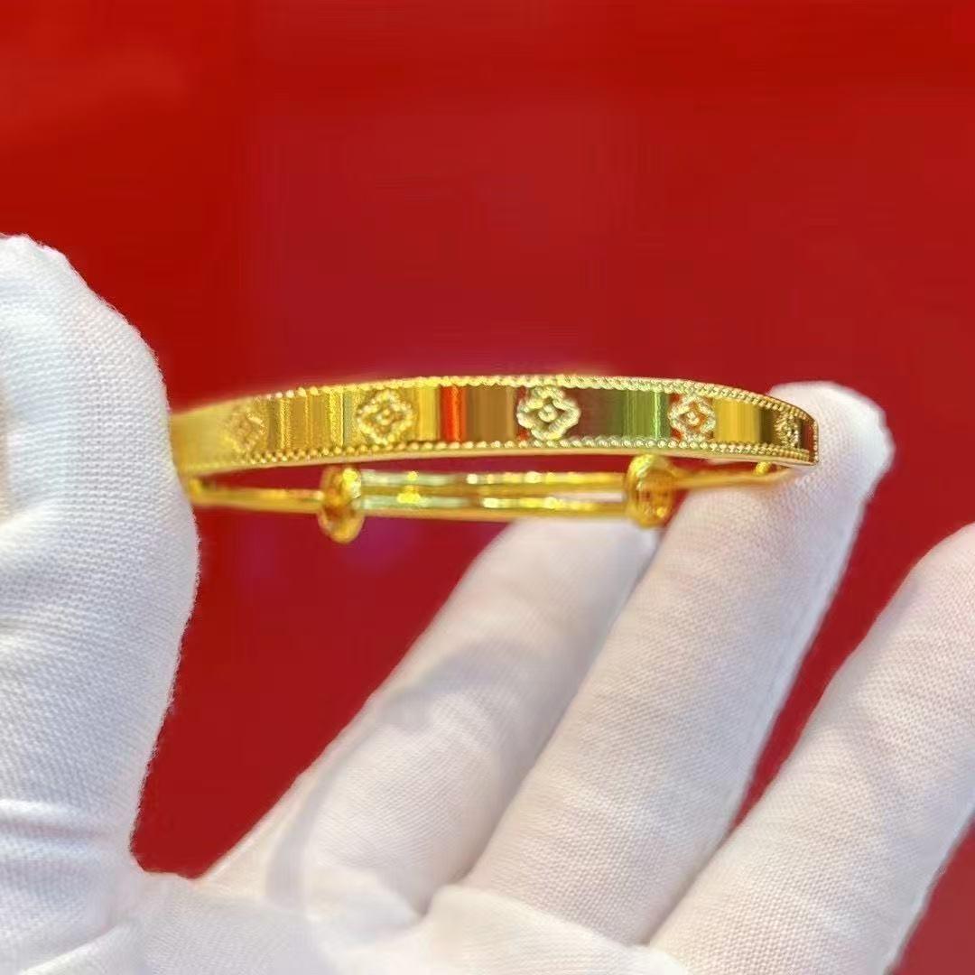 Элегантный золотой браслет с четырехлистным клевером для женщин - Регулируемый, Универсальный, Дизайн легкой роскоши