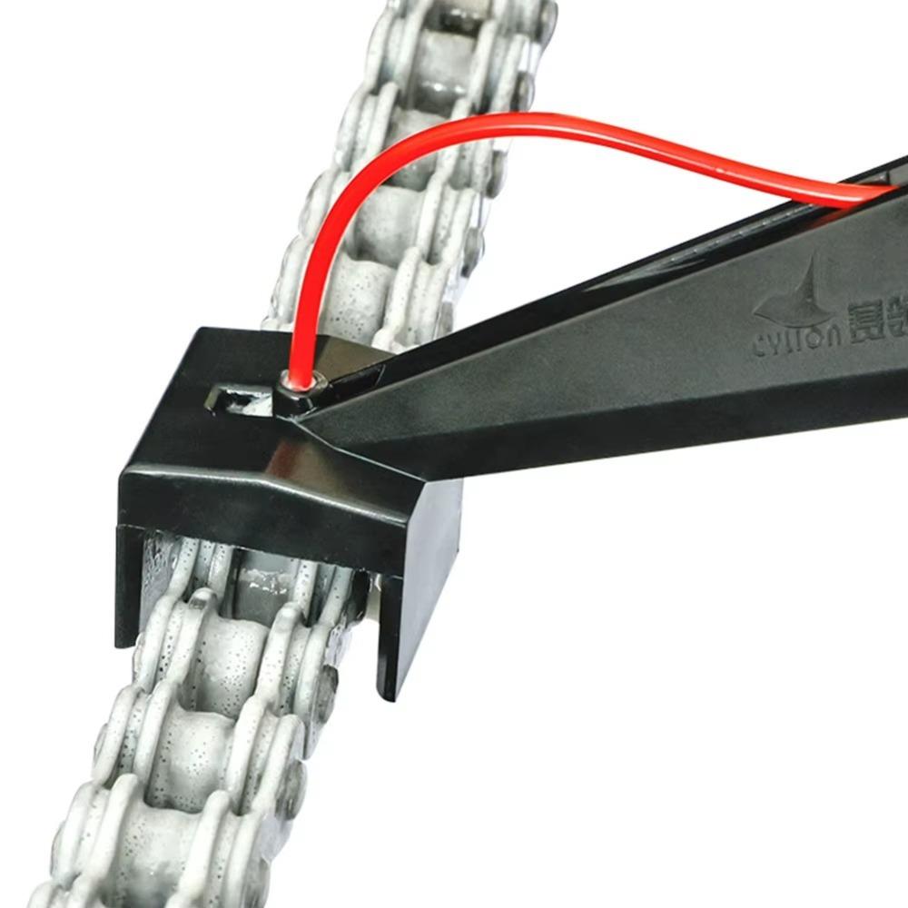 Lightweight Motorcycle Chain Lube Applicator PP Motorcycle Chain Oiler Spray Gear Motorcycle Tool