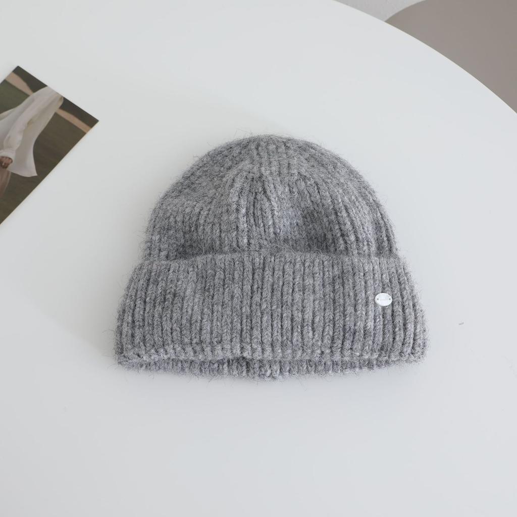 Labeled Knitted Hat for Women in Autumn and Winter New Warm and Thickened Cold Hat That Looks Smaller