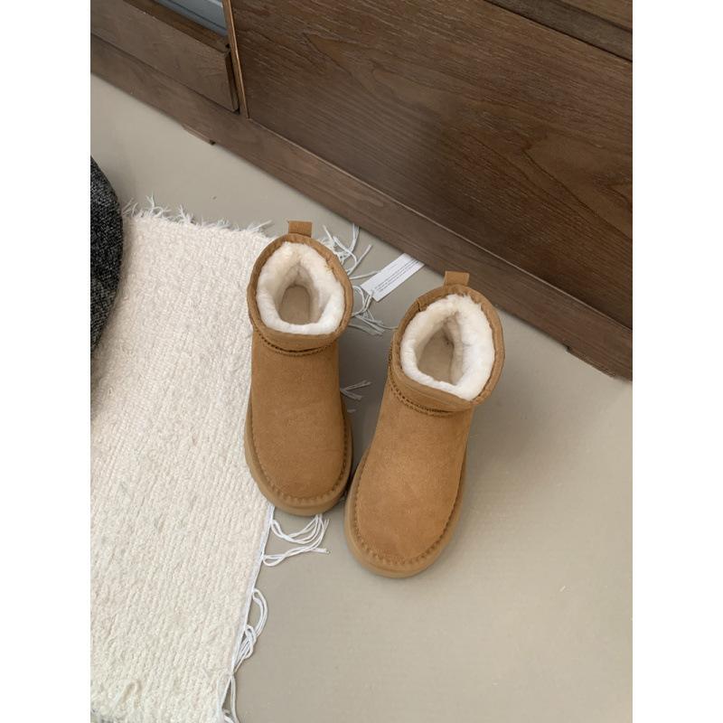 

Cowhide version thick-soled heightening mermaid snow boots women s new winter Internet celebrity explosion thickened plush warm fluffy cotton shoes 40 малиновый