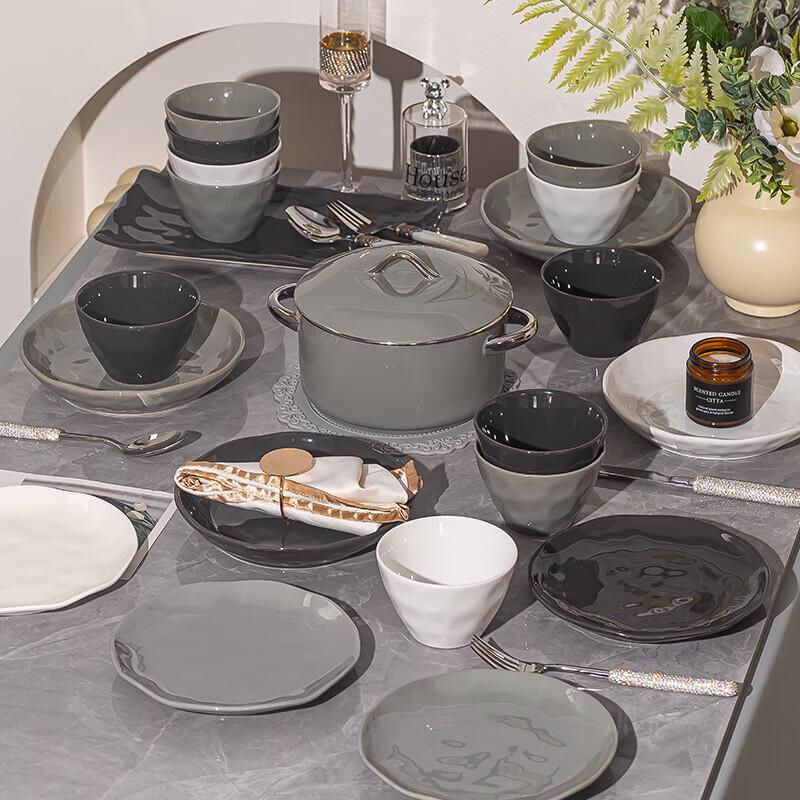 Wuhe Nordic Ceramic Fish Plate