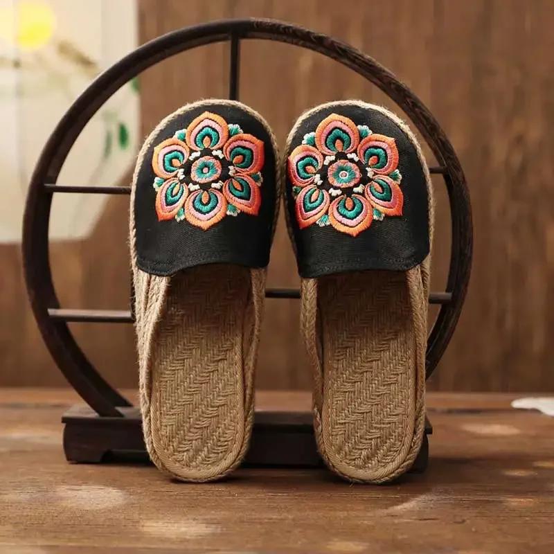 Fashion 2025 Women Casual Linen Handmade Embroidery Mules Flat Slippers Retro Vegan Summer Ladies Canvas Comfortable Espadrille Shoes