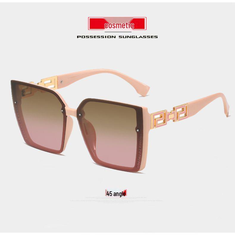 Vintage-Style UV Protection Sunglasses for Mature Women - Artistic, Palace-Inspired Design косметики