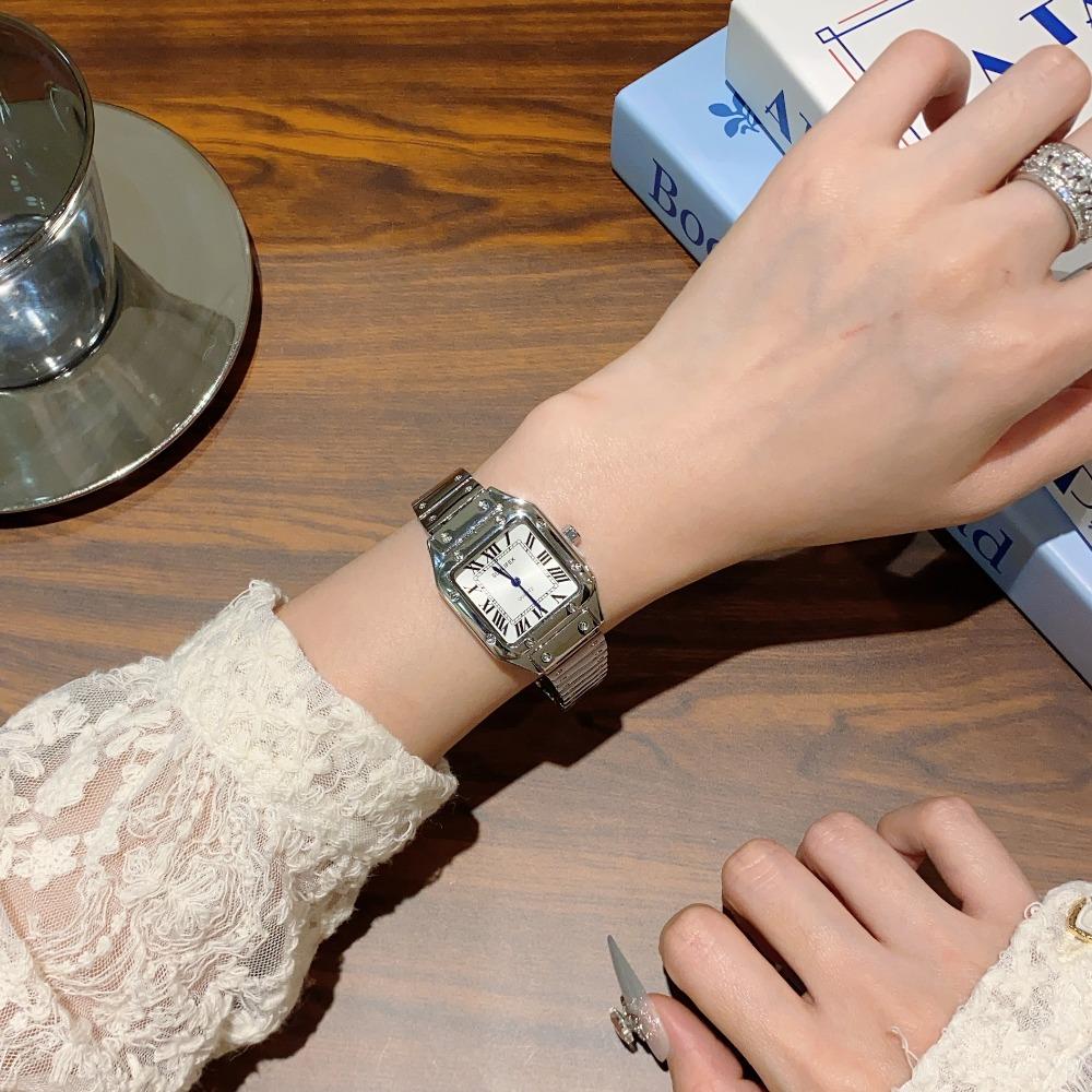 

Женские ювелирные часы Квадратные с римскими цифрами Повседневные часы со стальным браслетом серебряный