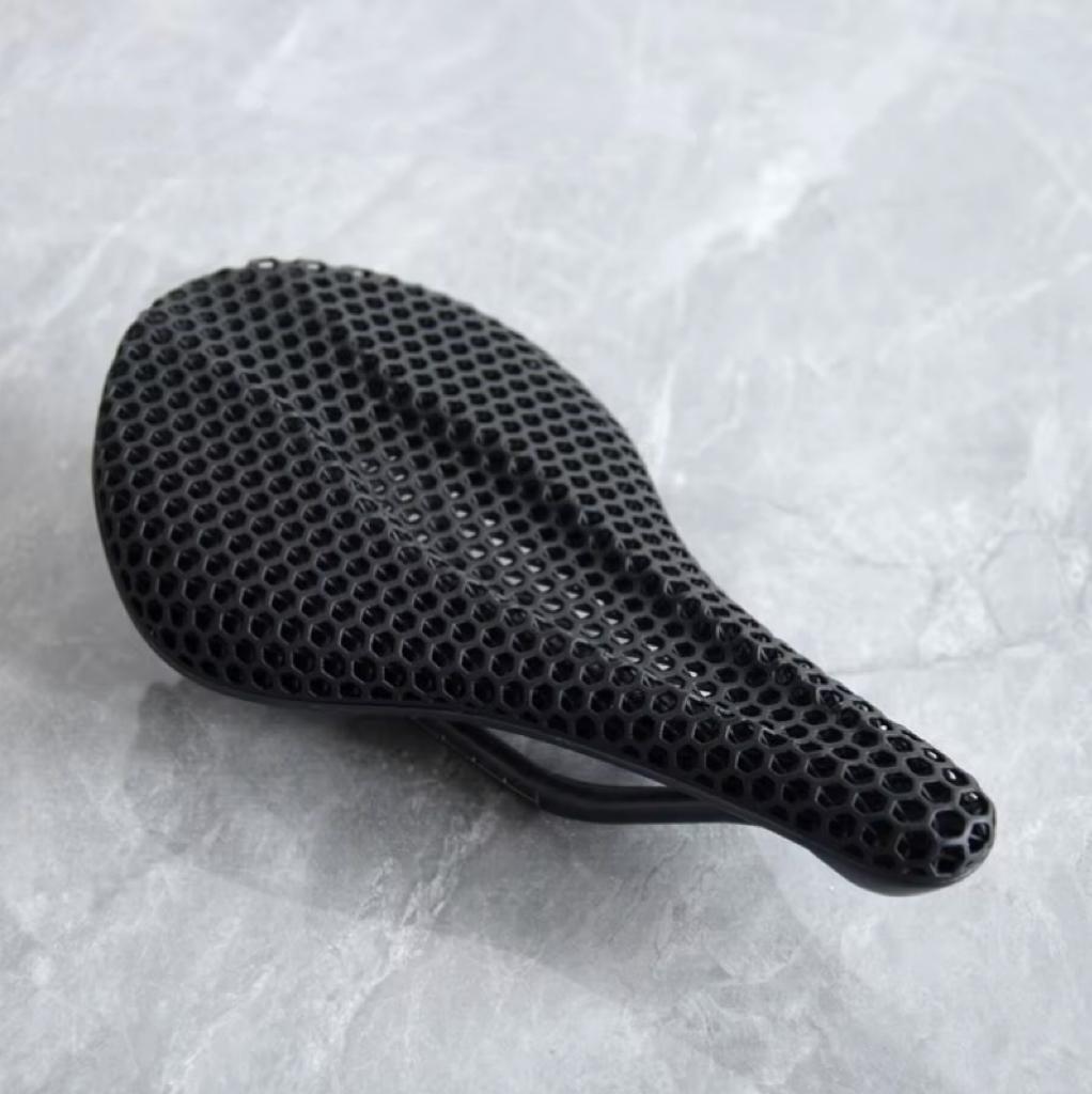 ODM Carbon Fibre Bike Saddle with Ventilation for Road Bicycles Comfortable Lightweight 3D Printed From China Factory