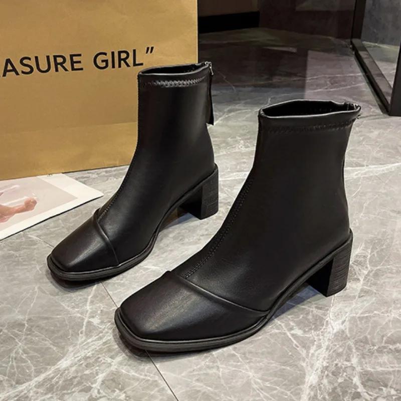 Bottines d'automne hiver en cuir PU pour femmes Designer Mode Décontracté Chaussures à plateforme Dames Couleur unie Coréen Botines Mujer