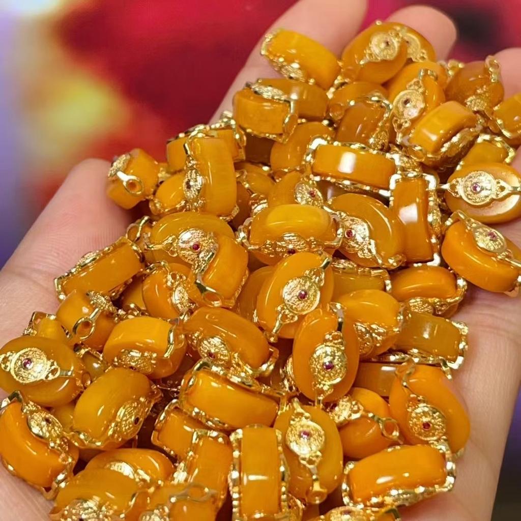 5Pcs, Energy Natural Stone Pendant with Gold Trim Accents, Stylish Handcrafted Yellow Gemstone Charms for DIY Necklace Accessories, Jewelry Making