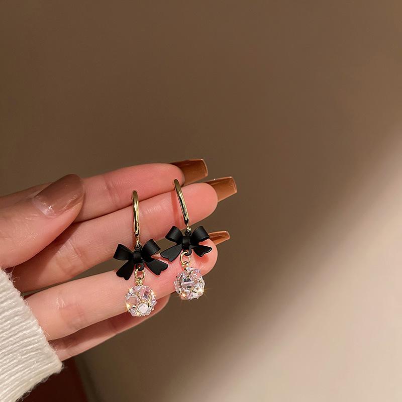 Silver Needle Retro Geometric Resin Earrings: Chinese Style Studs & Dangles