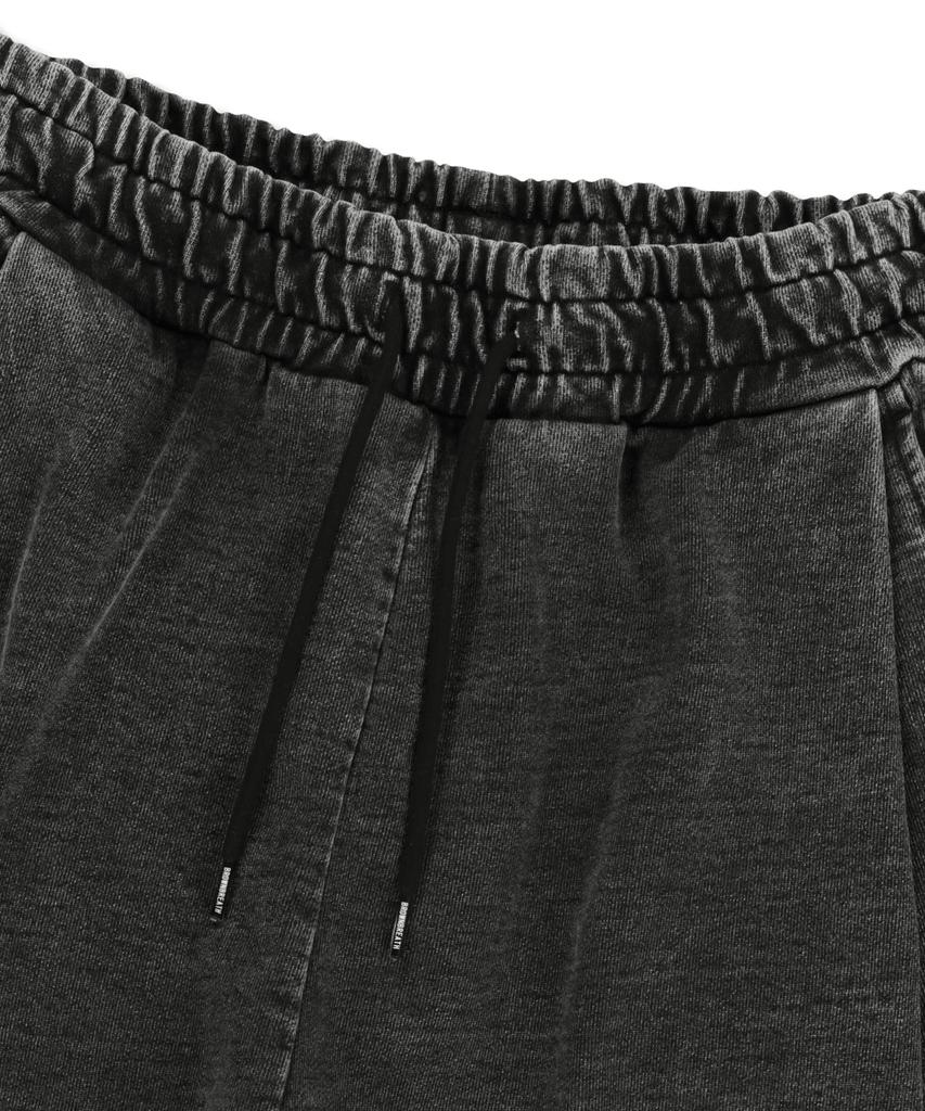 BROWNBREATH Tag Two Tuck Wide Denim Sweat Pants - Black