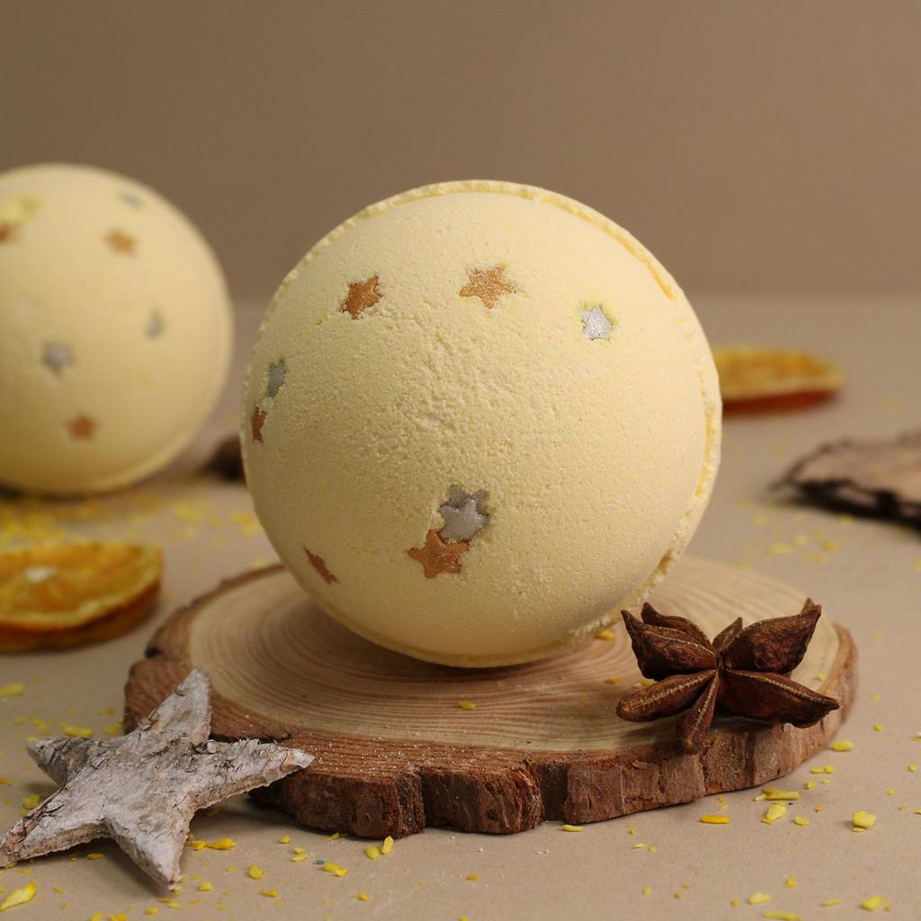 6x Bath Bomb - Marzipan Christmas Star