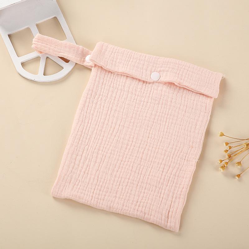 European and American Popular Multifunctional Mommy Bag: Outdoor Diaper, Baby Bottle, and Stroller Organizer.