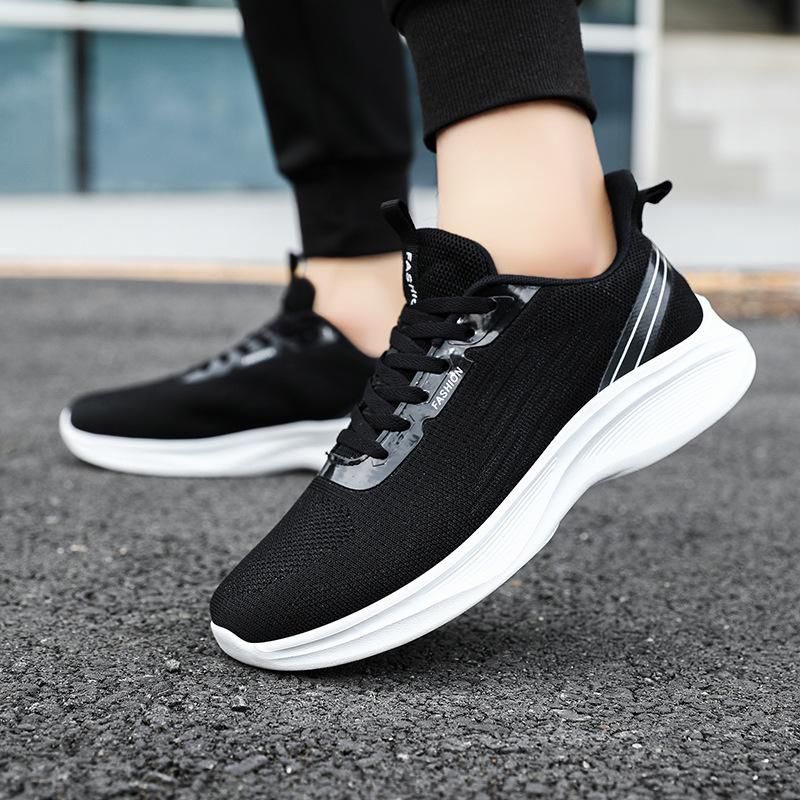 Brand sports shoes Spring and autumn mesh breathable running shoes Lightweight and comfortable travel shoes Casual