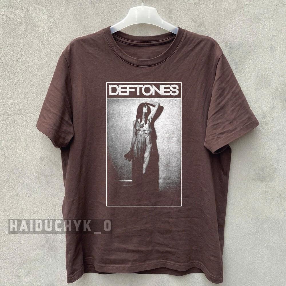Deftones band 90s Retro Unisex Russet T-shirt Size S-5XL Unisex T-Shirt S
