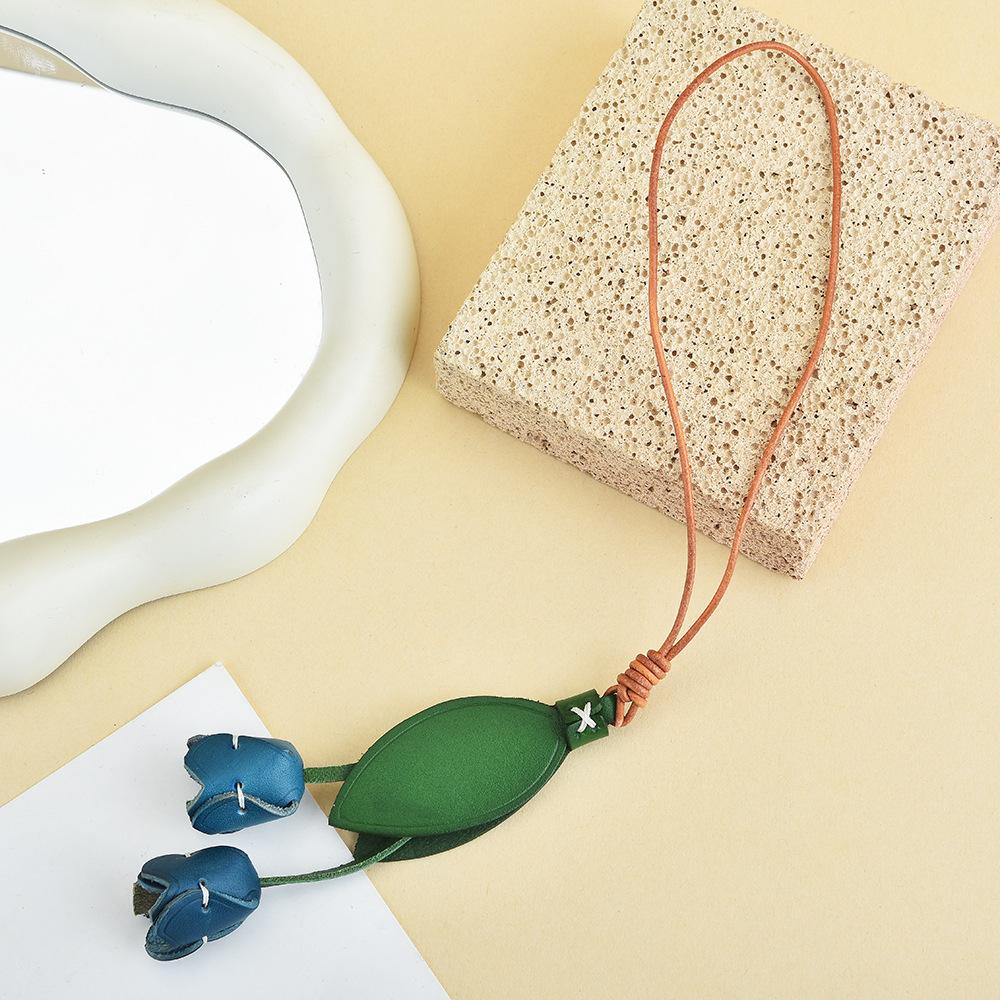 Leather Flower Bag Pendant Femininity Handmade Leather Pendant Portable Carry-On Bag Ins Style