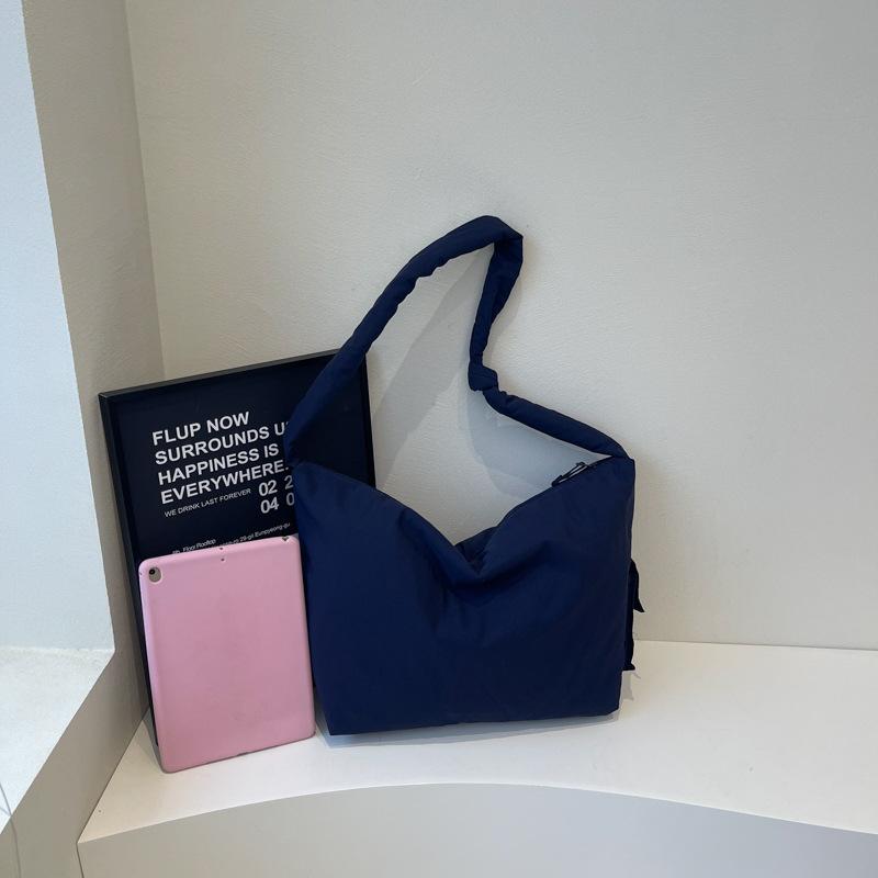 New simple casual large-capacity bag, high-end sense trendy fashion crossbody single shoulder commuter wind tote bag women's bag