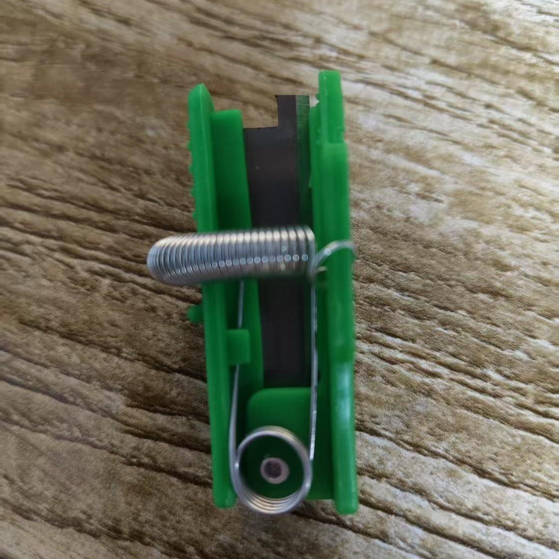 

Fruit and Vegetable Picking Knife Grape Pinching Knife Whisker Pinching Knife Vegetable Picking Thumb Knife зелёный