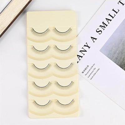 5 párov jednotlivých tréningových umelých mihalníc Prírodné tréningové mihalnice Pre nácvik predlžovania mihalníc Pre kozmetické líčiace nástroje