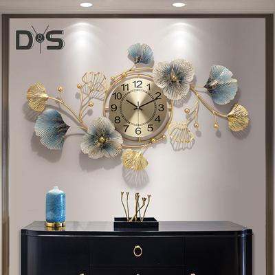 Große Wanduhr im Retro-Stil aus Metall mit Ginkgoblatt-Design, einfache Installation, nicht tickend, 3D-Wanduhr, geräuschlos, hängende Dekoration