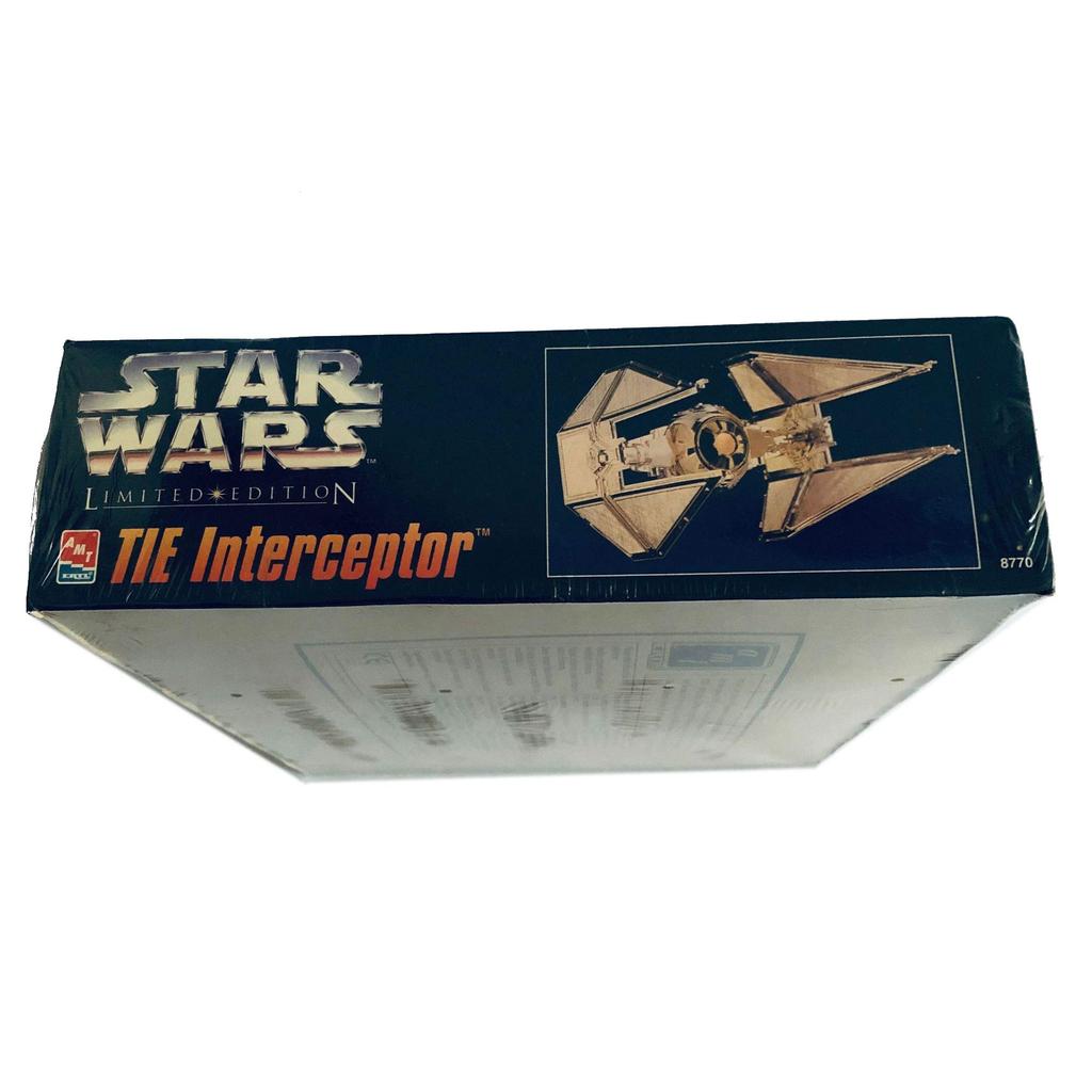 STAR WARS TIE-Abfangjäger