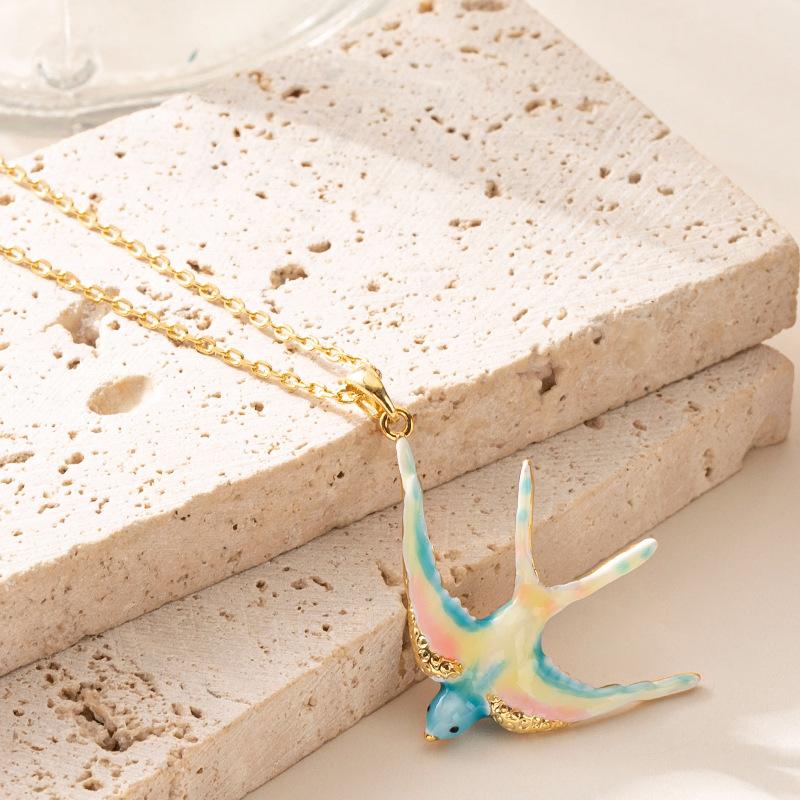 French Elegant Fashion Enamel Dripping Oil Sweet and Cute Colorful Swallow Fairy Tale Wind Necklace Niche Personality Collarbone Chain