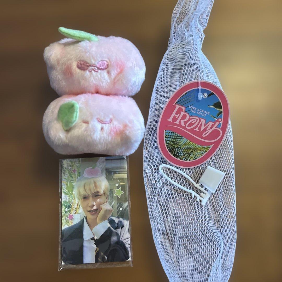 

[USED] NCT127 Irritil Peach Doll FROM J MD Trading Card Jaehyun